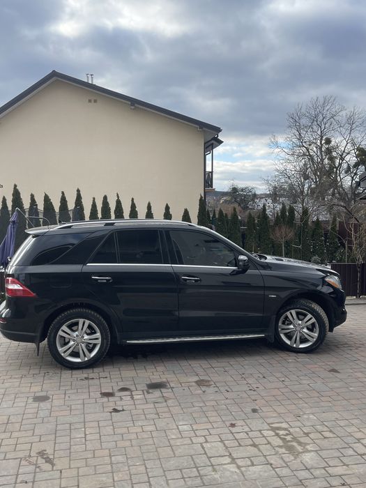 Mersedes-benz M-Class 2012