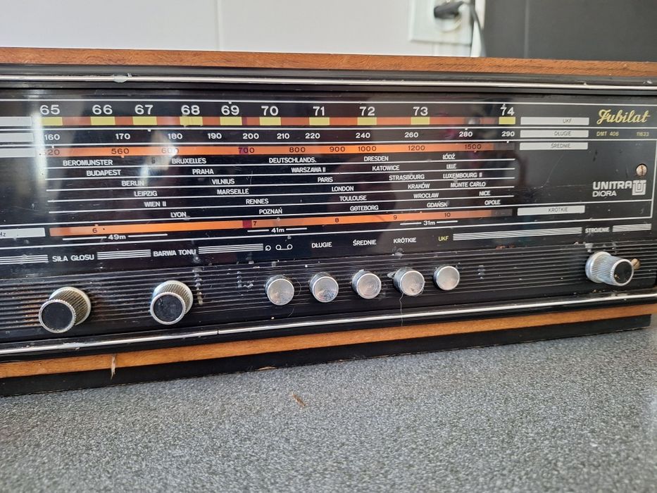 Sprzedam radio z PRL unitra Jubilat