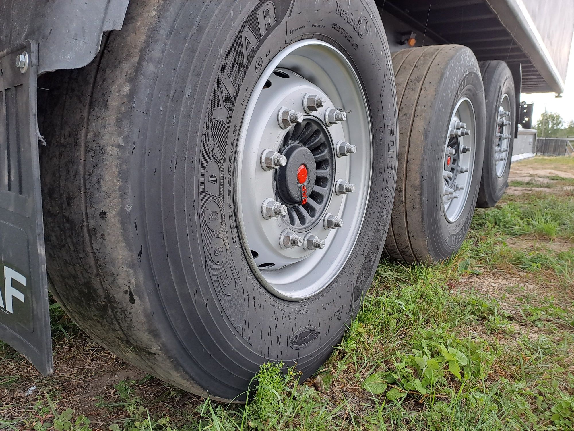 Naczepa wywrotka Fliegl 40m3 Saf Intrax Tarcza
