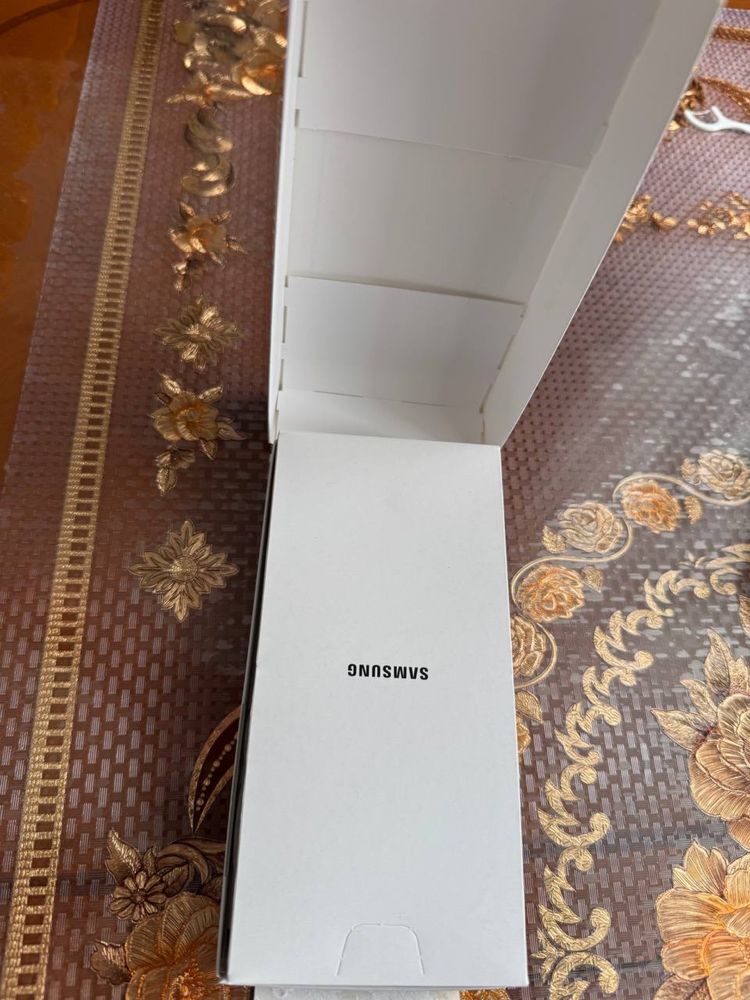 Продаю смартфон Samaung Galaxy A16 новый