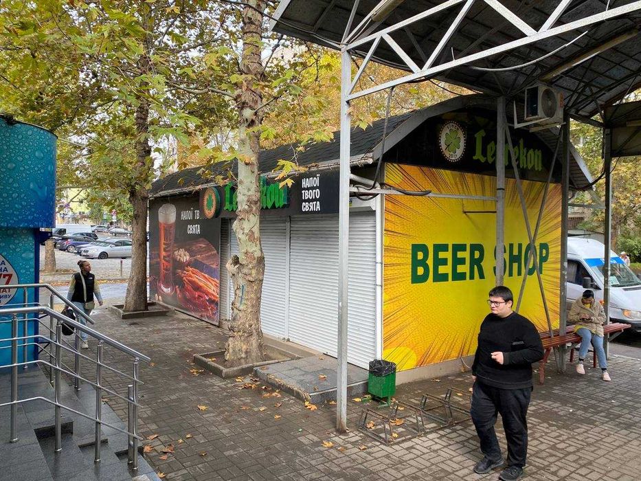 Ліски Крилова навпроти ринка "Івушка" магазин 50 кв.м. прохідняк