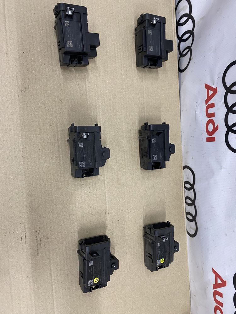 выключатель зажигания прийомник ключа Audi A4 B8 A5 Q5 8K0909131 D C B