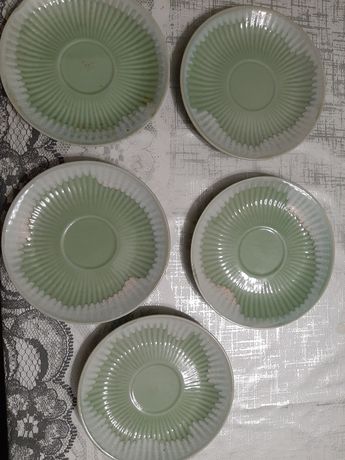 5 zielonych talerzyków talerzyki