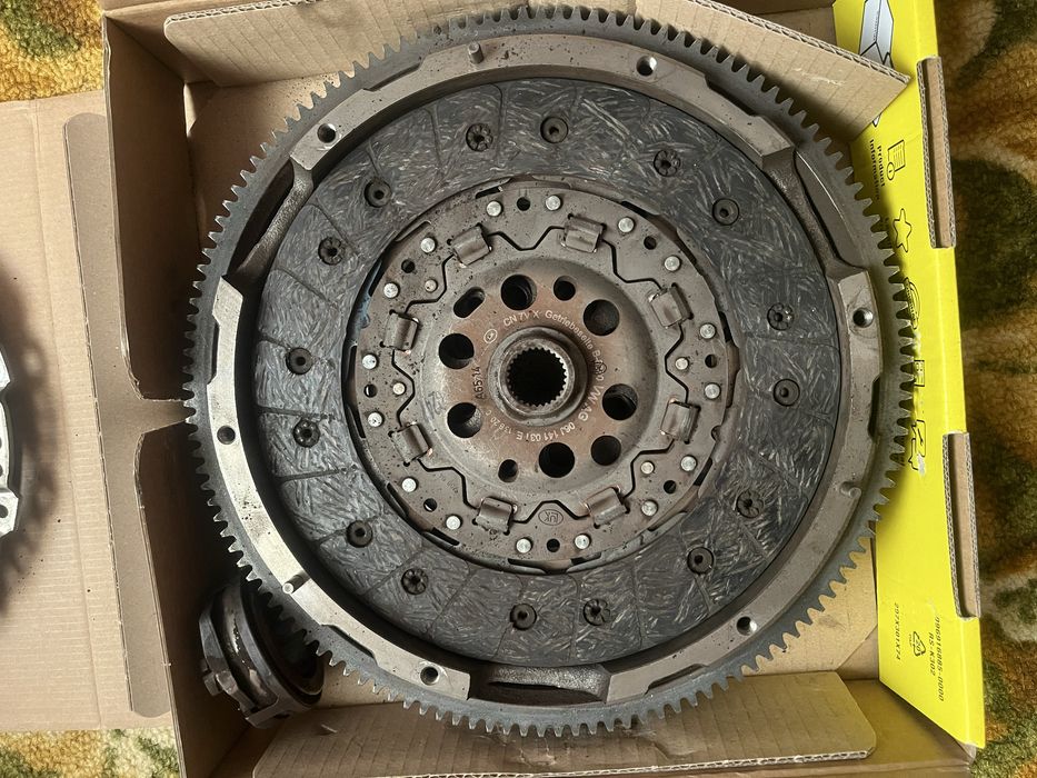 Продам комплект зчеплення CJSA механика 1.8 2.0 tsi