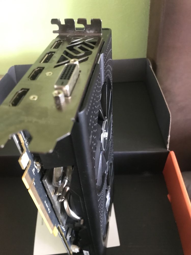 Відеокарта RX 580