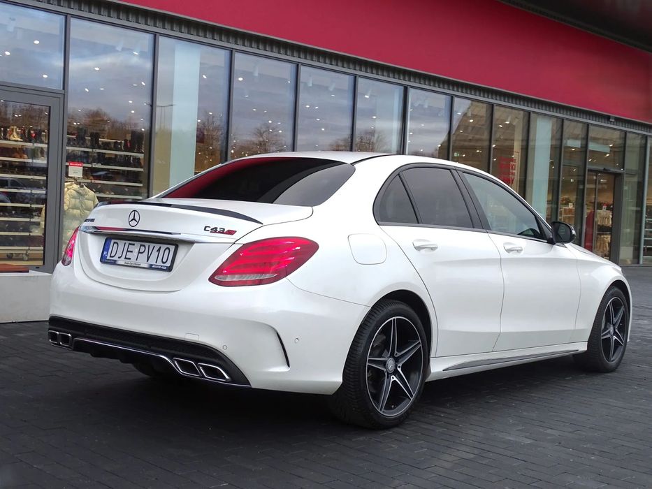 Mercedes-Benz Klasa C 7G-Tronic AMG Line