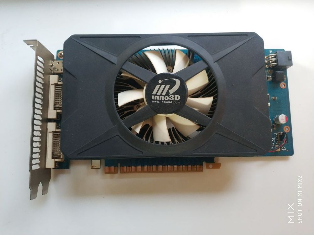 Продам видеокарту GTX550Ti 1GB DDR5 192Bit в идеальном состоянии