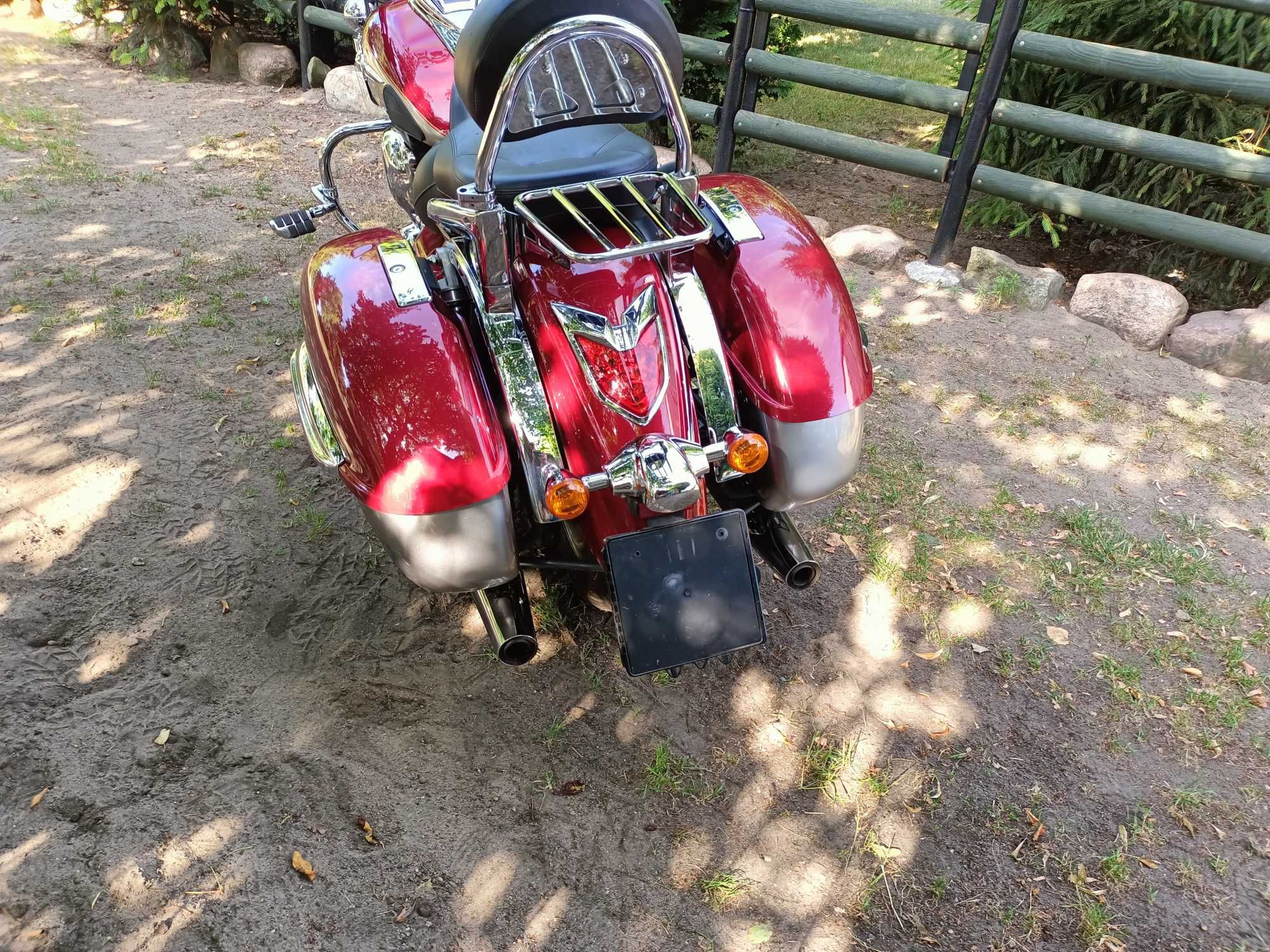 kawasaki vn 1700 classic tourer