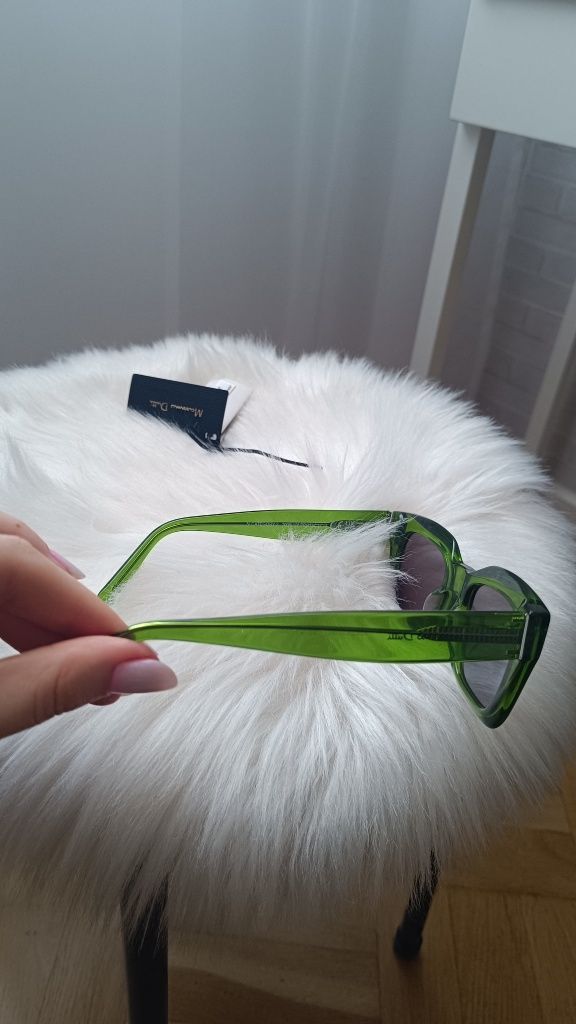 Przeciwsłoneczne okulary Massimo Dutti + etui