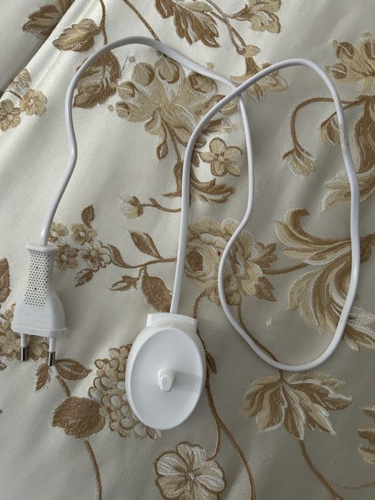 Зарядний пристрій для зубноі щітки Braun оригінал