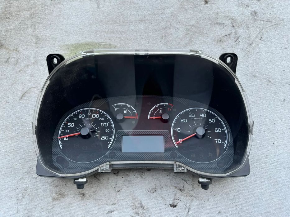 PEUGEOT BIPPER CITROEN NEMO 1.3 HDI LICZNIK ZEGARY 1367830080