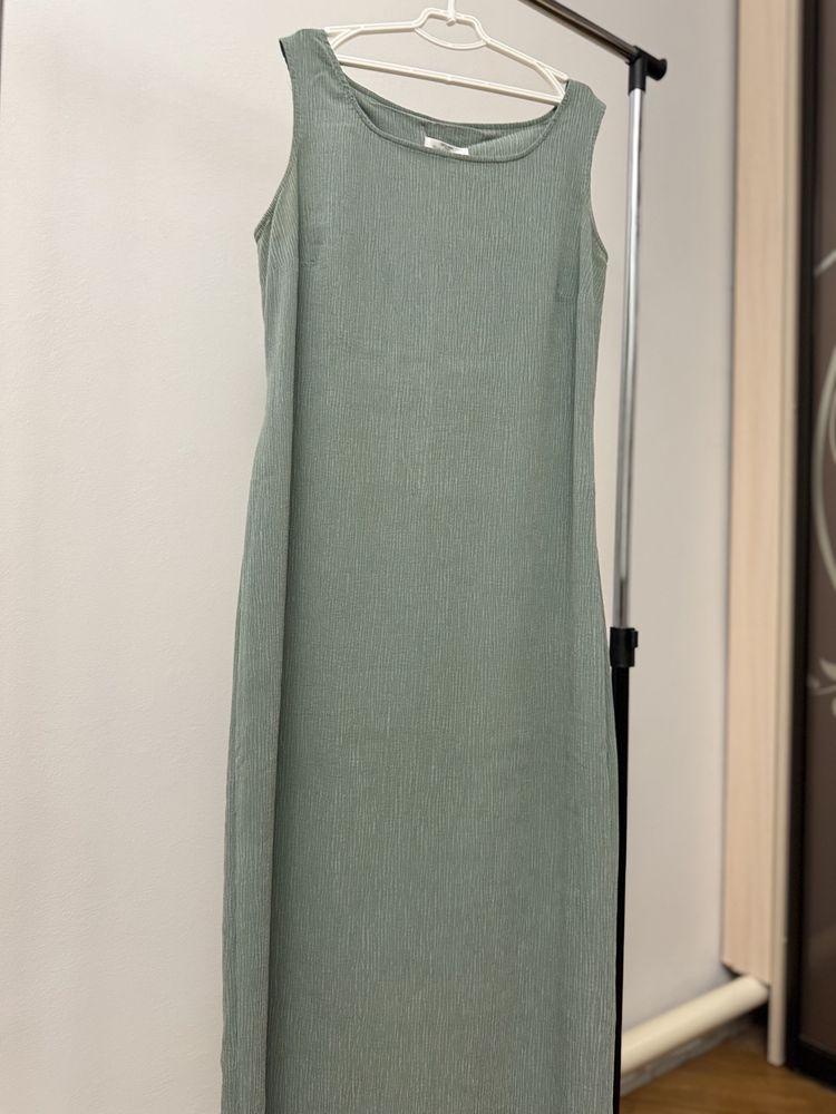 Оливкова сукня Marks&Spencer
