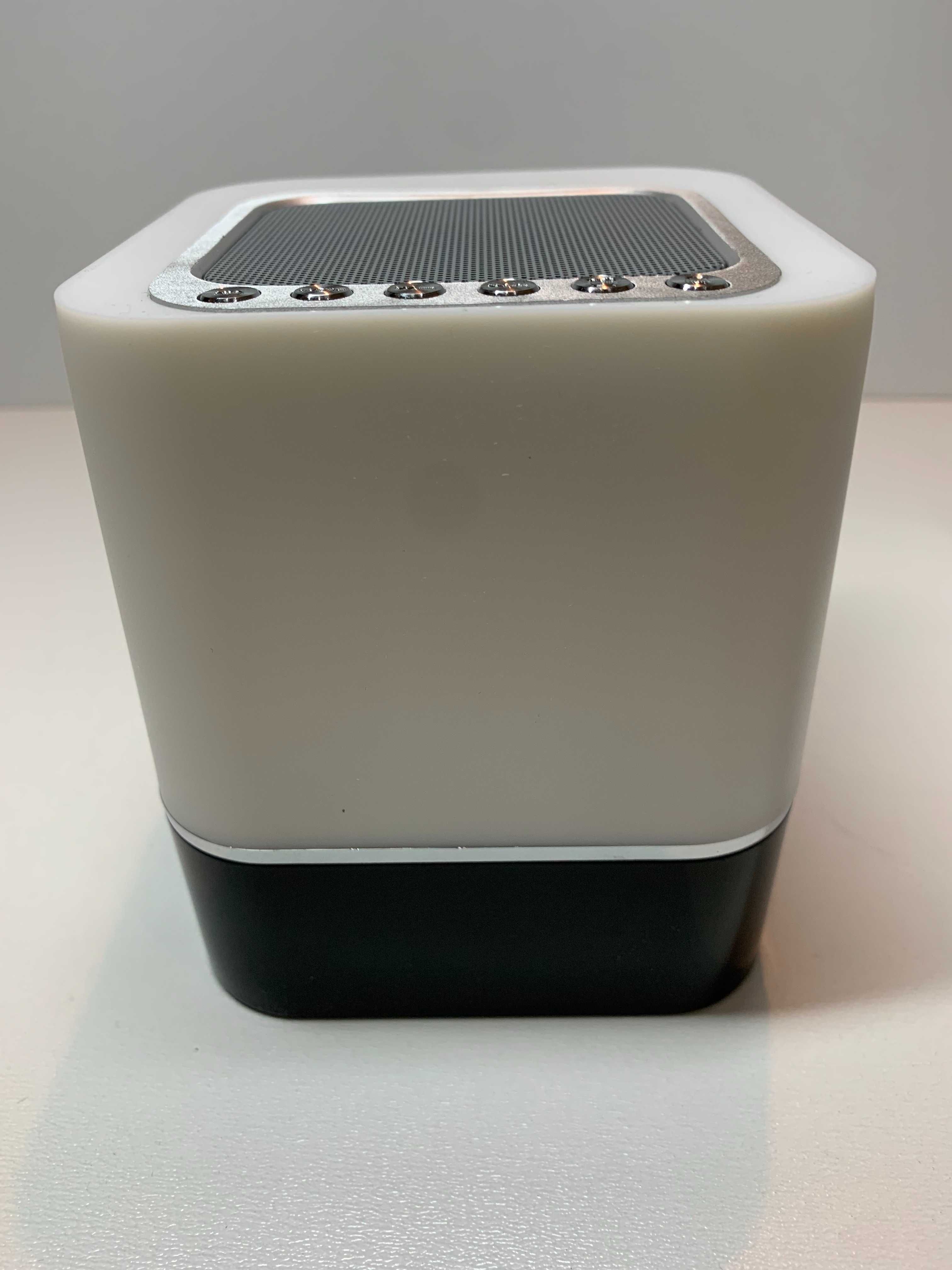 AWQM Lampka nocna 5w1 głośnik Bluetooth Budzik LED