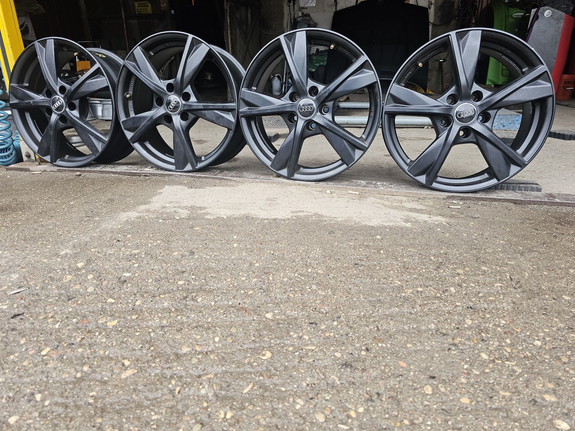 Felgi Aluminiowe Audi A4 B8-B9 R17 5x112 ET39-7J