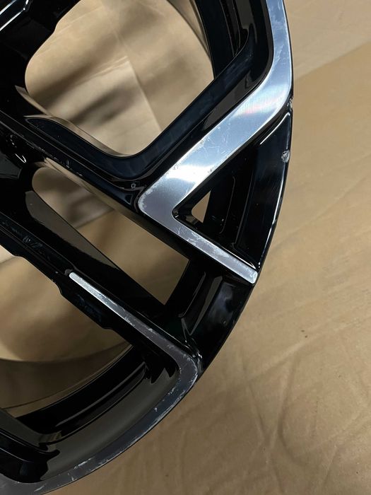 Felga VW York 8Jx19 ET45 2GV601025H / J / N 5x112