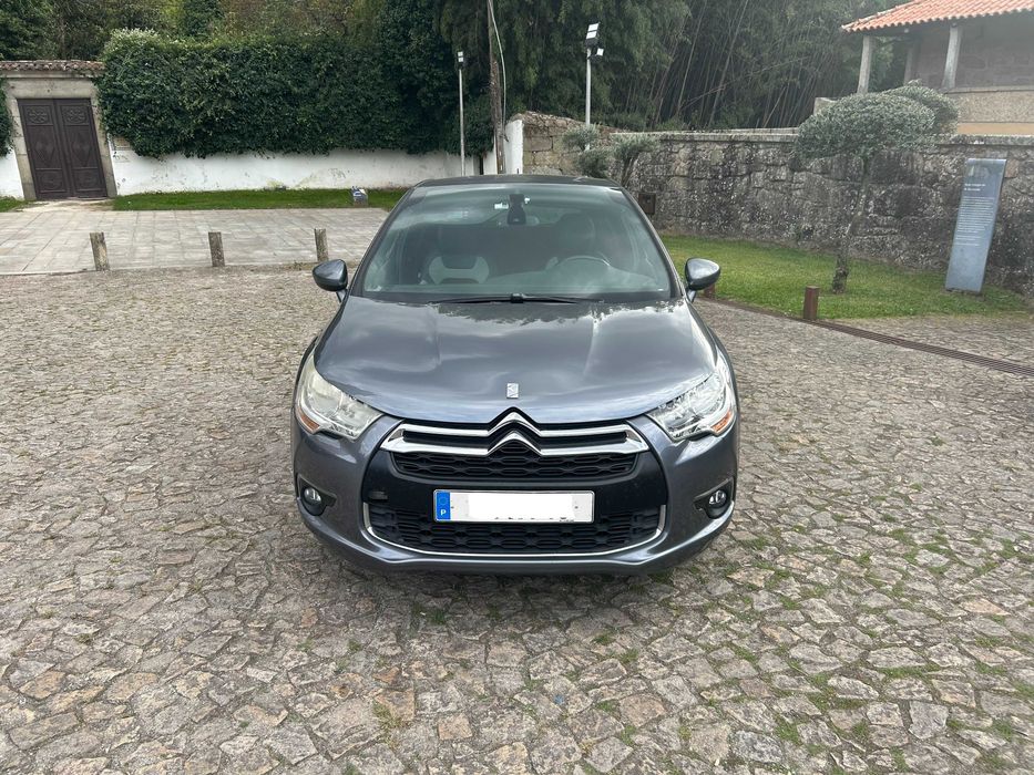Citroën DS4 1.6 HDi – 2011 – Automático