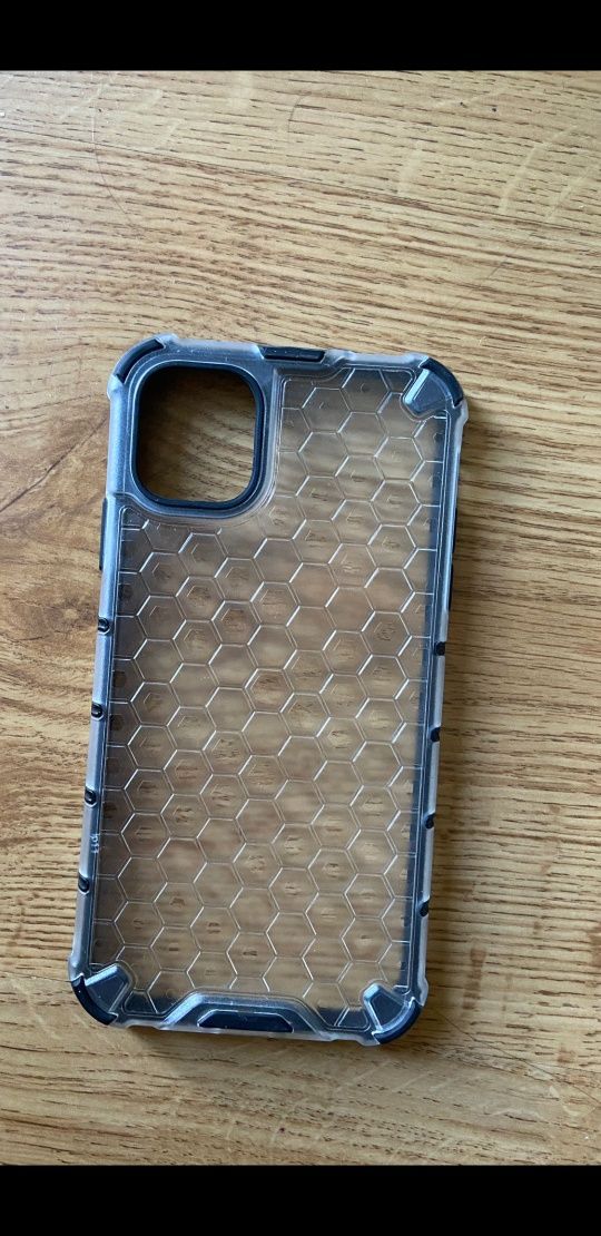 Nowe etui IPhone 11