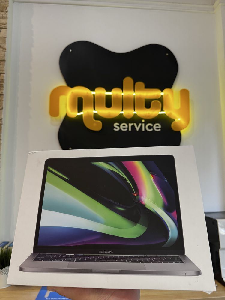 MacBook Pro 13” M1 (A2338) Stan BDB - 16GB RAM / 256GB SSD / TouchBar