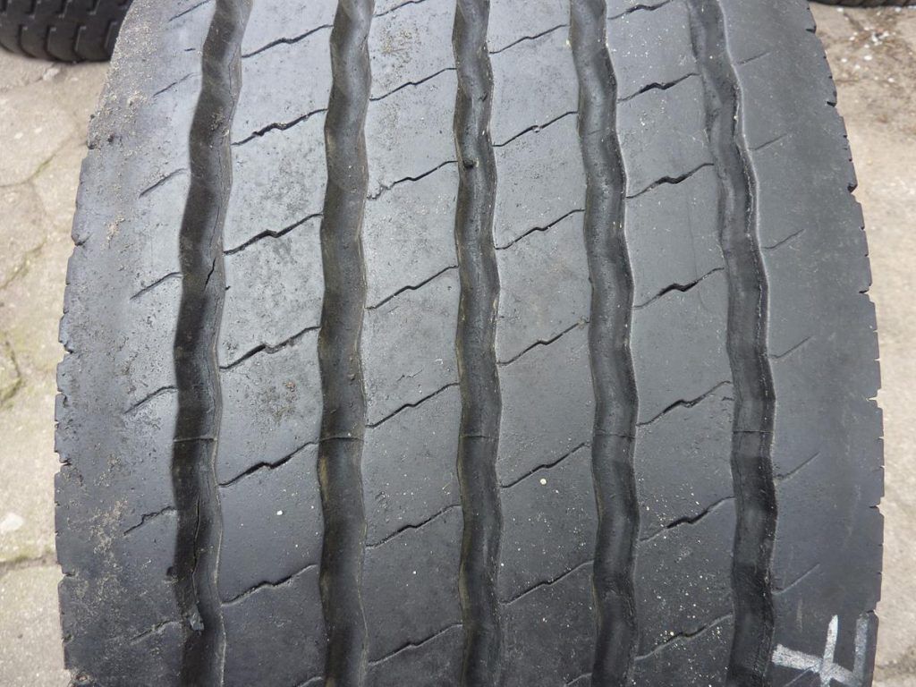 Opona używana ciężarowa 385/55R22.5 NOKIAN NTR 73S 750zł C2262