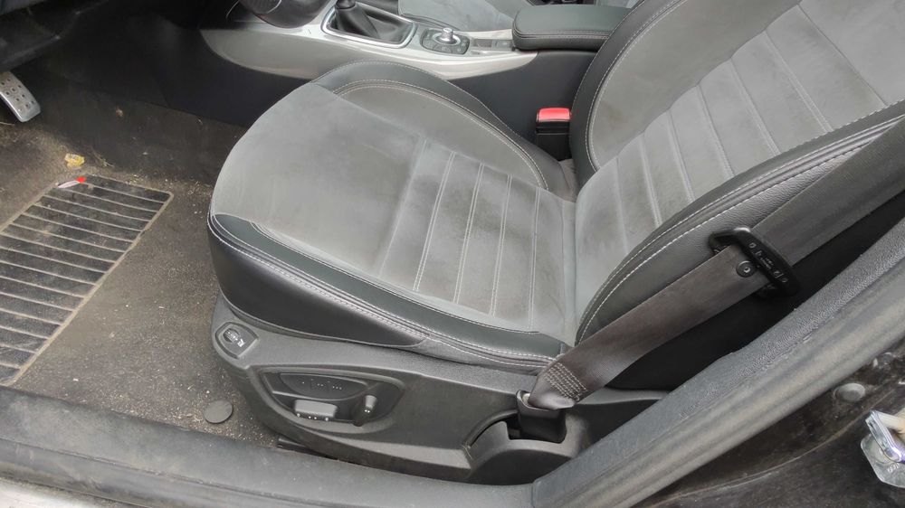 Renault Laguna 3 2011 Rok Fotele Cały Komplet+Tapicerka