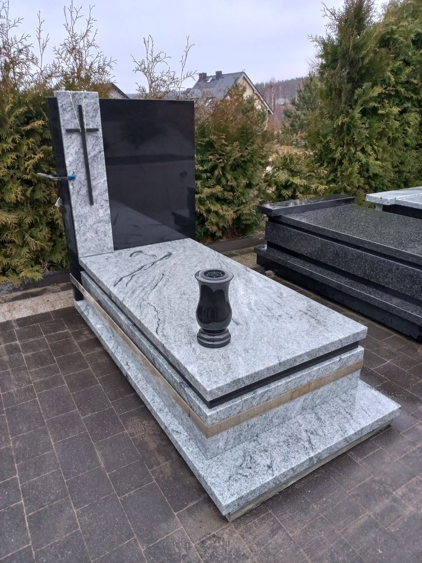 Pomnik nagrobek pojedynczy