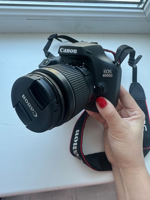 Фотоапарат Canon EOS 4000d