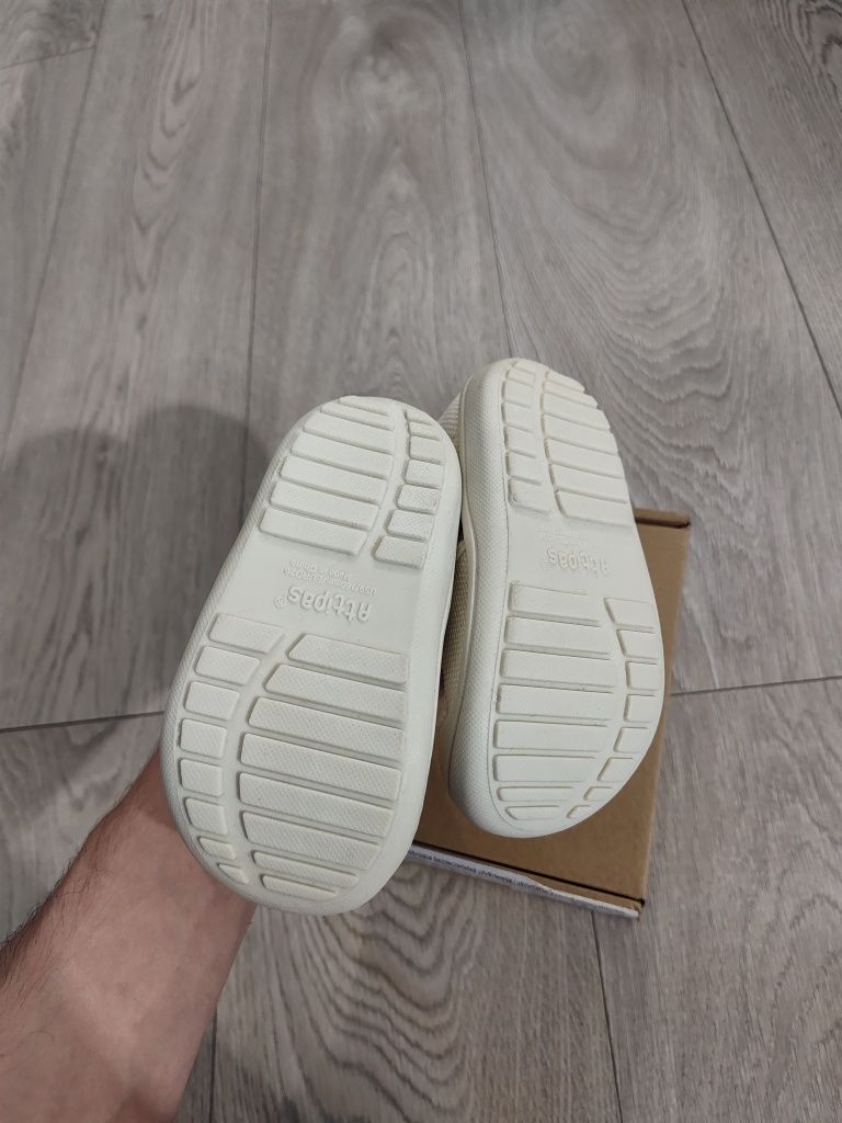 NOWE Attipas Knit Sneakers nieużywane roz. 26 (160 mm)