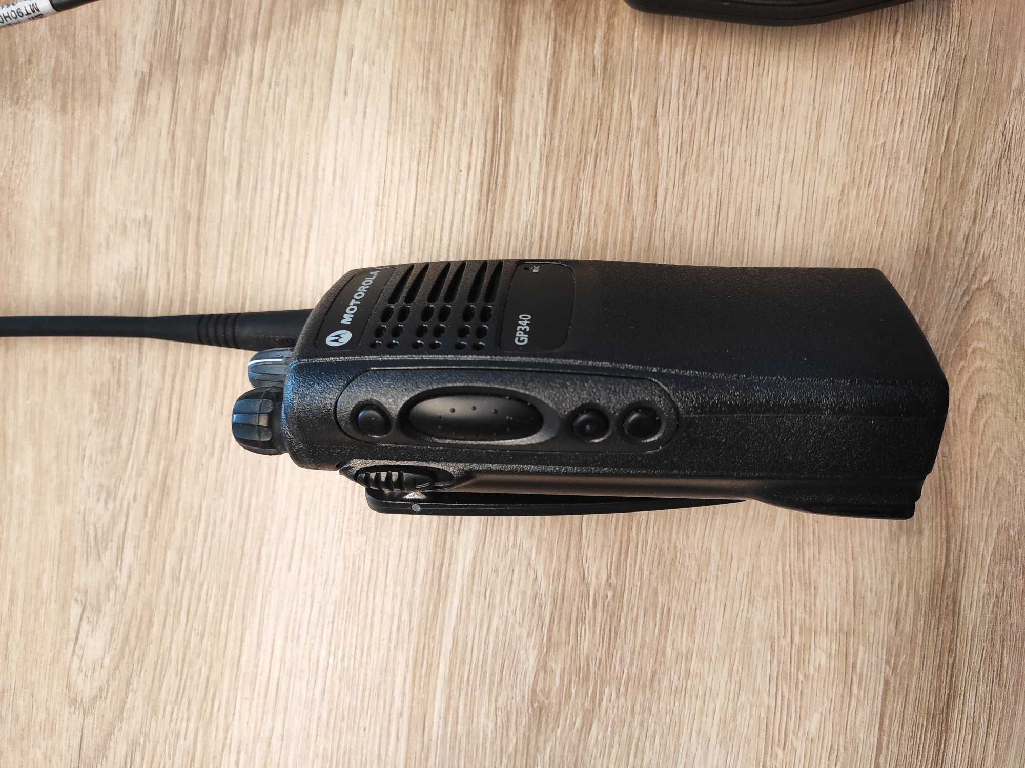 Motorola GP340 krótkofalówka radiotelefon zestaw podchelmowym peltor