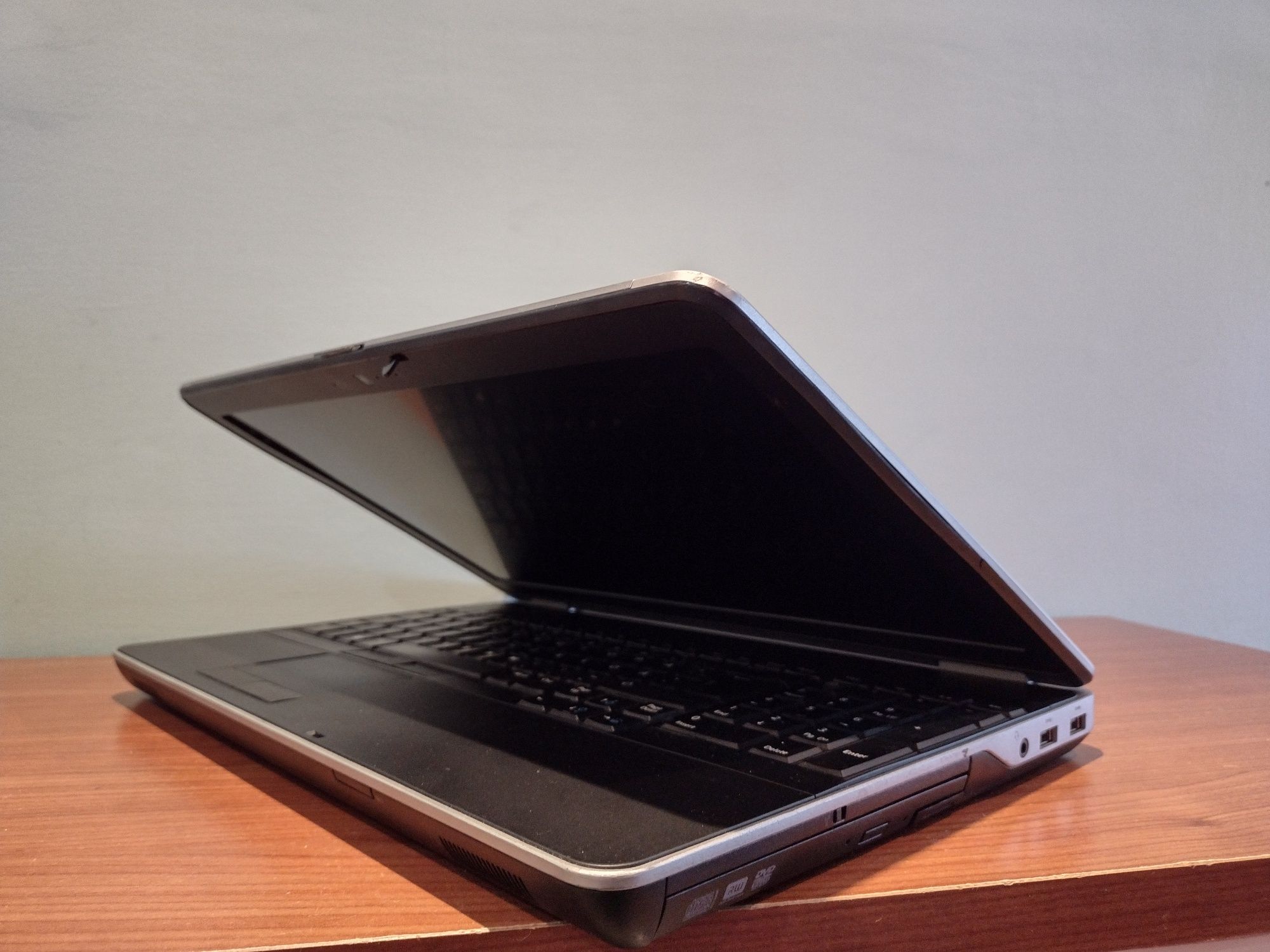 Dell Latitude e6540~i5~SSD 120GB~RAM 8GB~