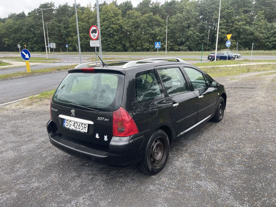 Samochod Peugeot 1.6 z gazem