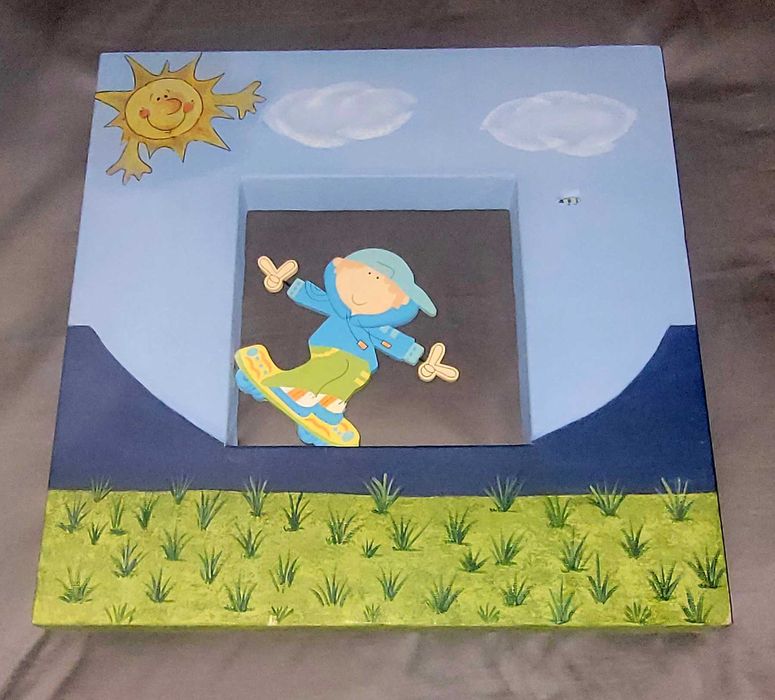 Quadro para quarto de criança, robusto,  pesado.