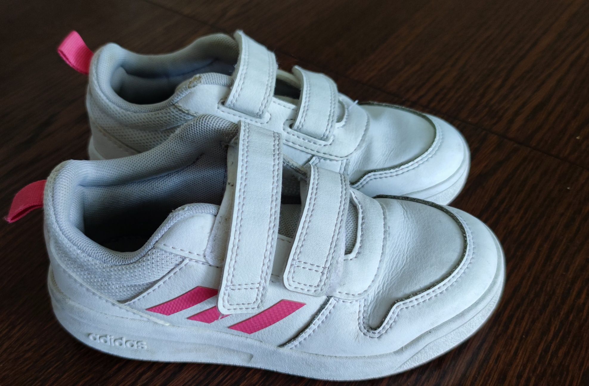 Buty białe Adidas