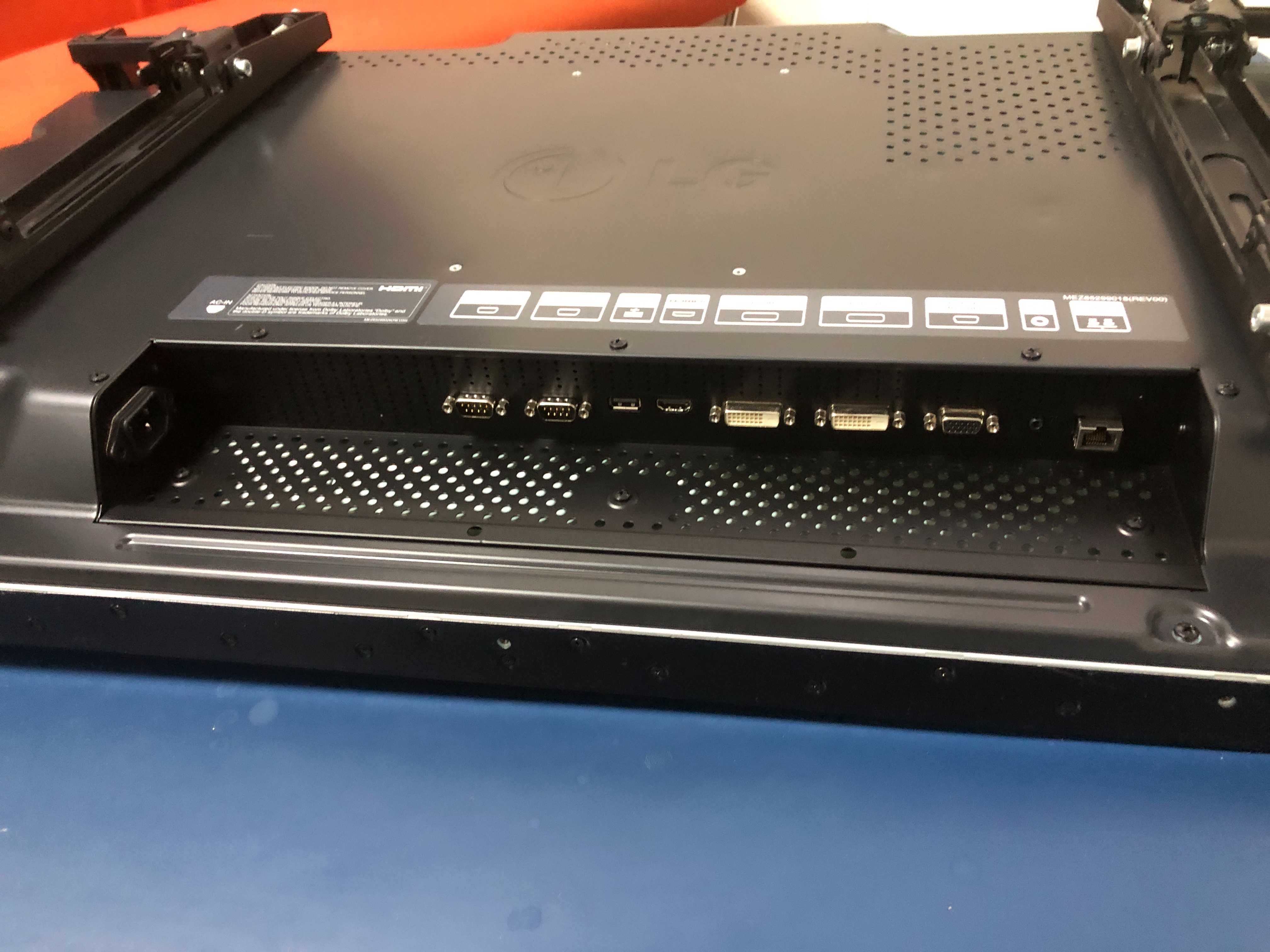 Sprzedam profesjonalny monitor bezszwowy LG 47LV35A-5B