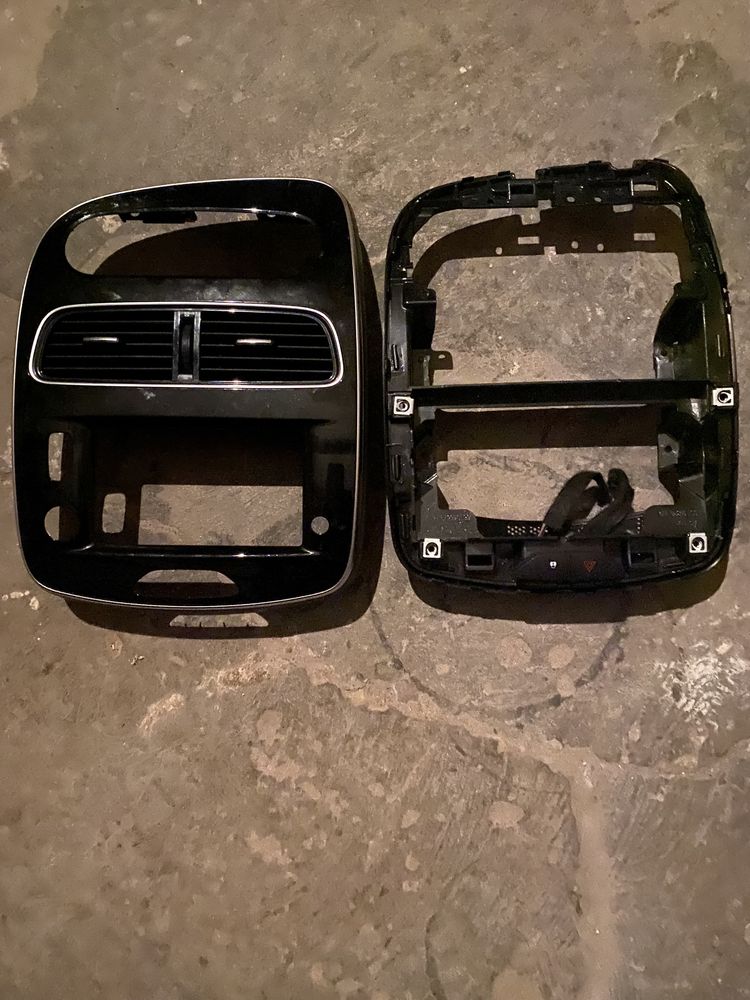 Ramka radia renault clio 4