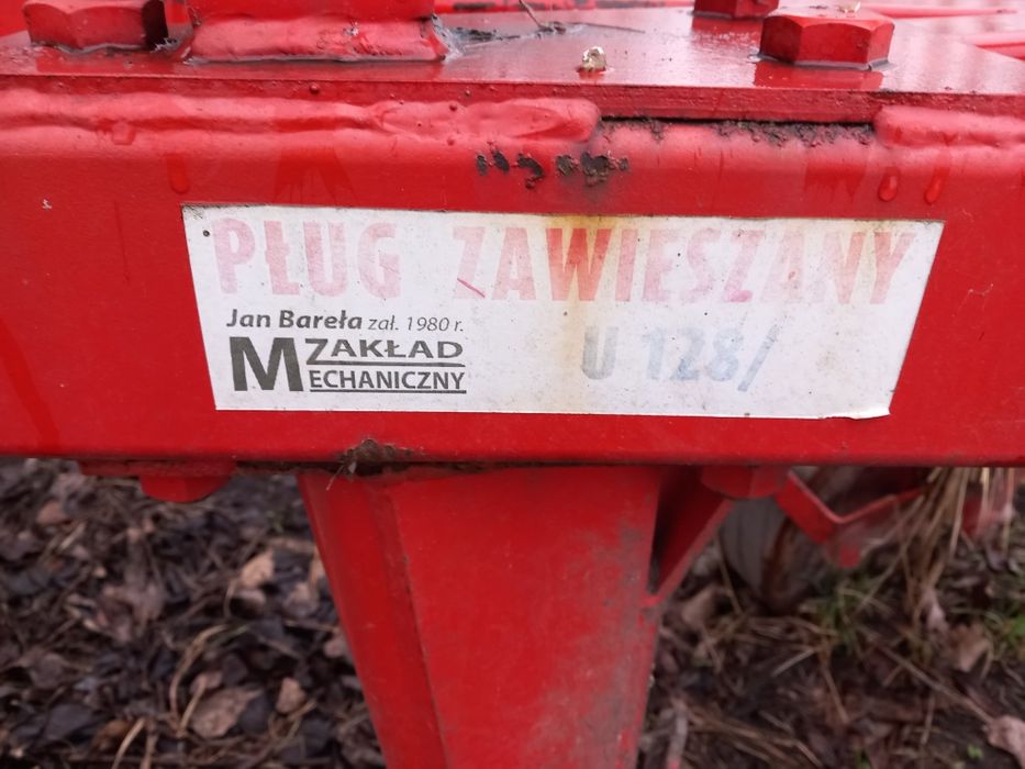 Pług zawieszany 4 skibowy