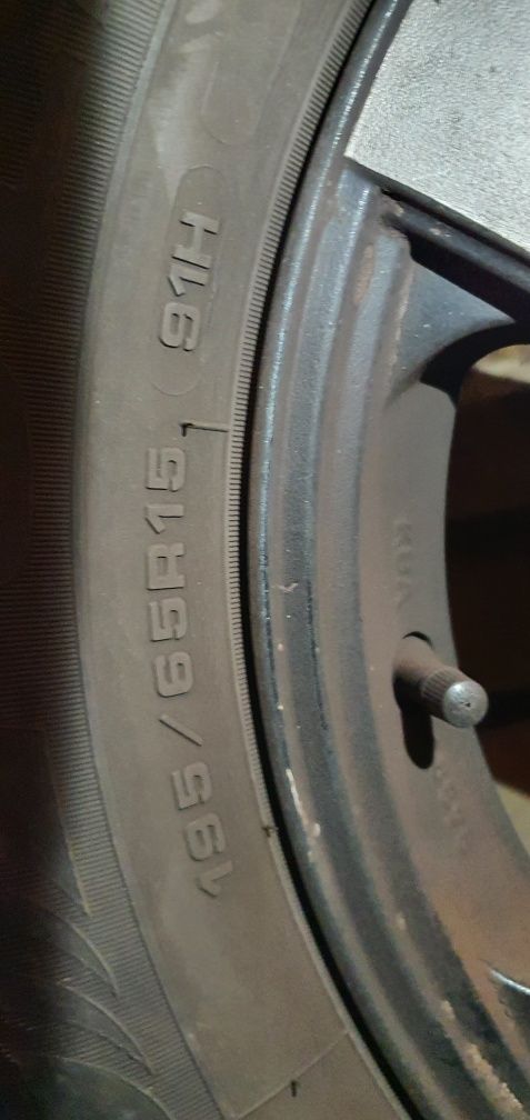 Koła aluminiowe z oponami letnimi VW Golf IV  195/65/15