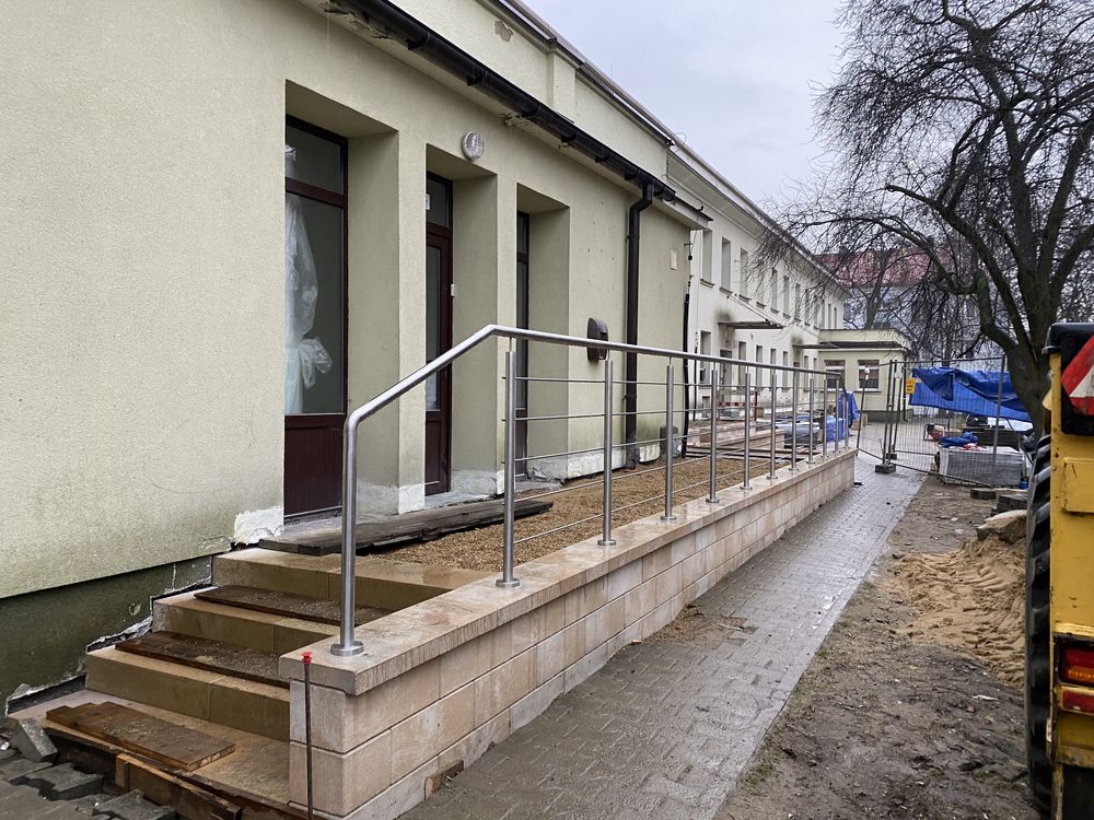 Balustrady nierdzewne barierki balkony schody drewniane