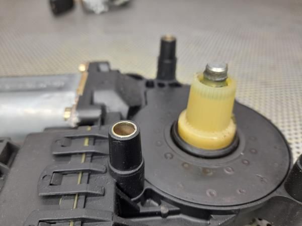 Motor vidro frente direito AUDI A4 Avant (8D5, B5)