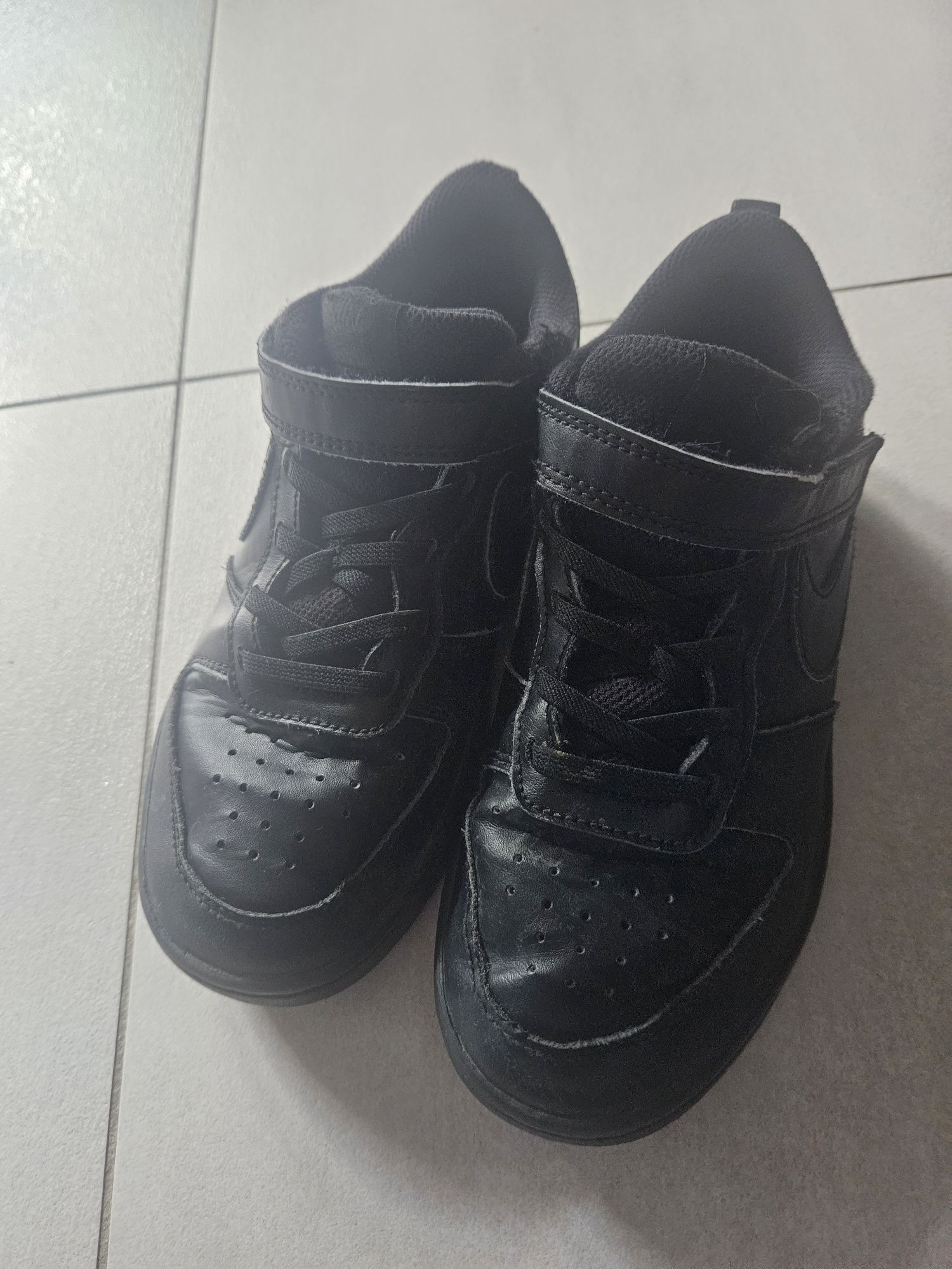 Nike r 34 21,5cm czarne rzep elastyczne sznurówki adidasy