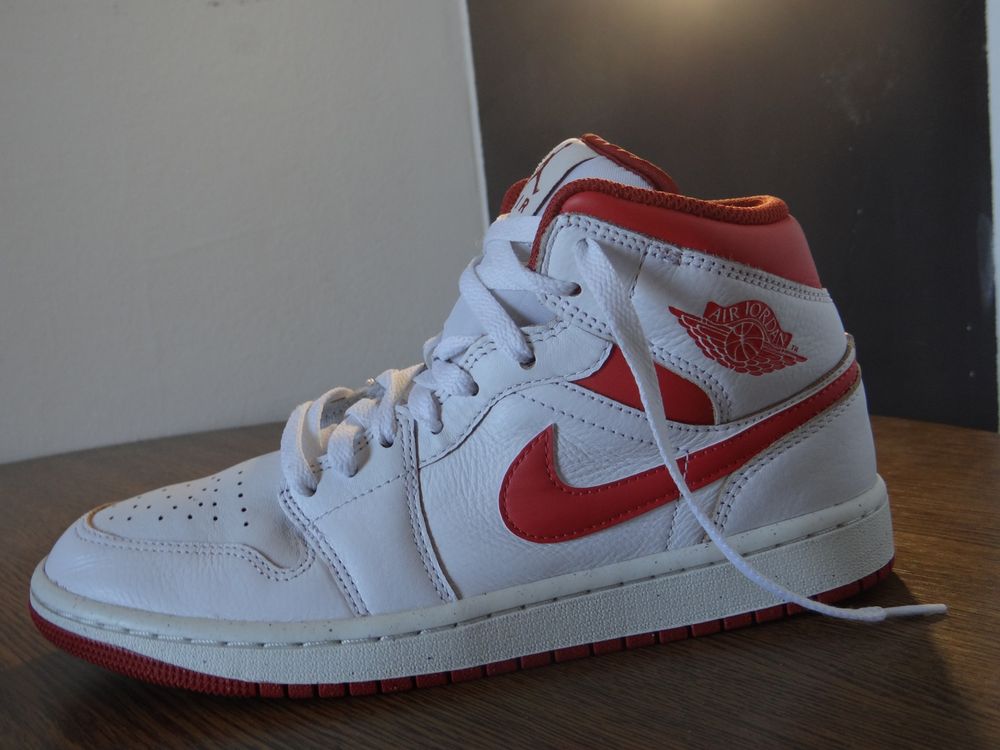 Air Jordan Mid Se