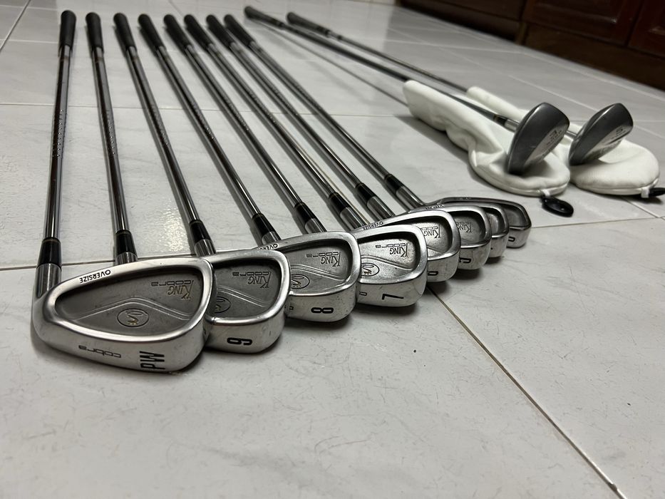 Conjunto Cobra King Cobra Oversize (Ferros + Madeiras) Tacos Golf