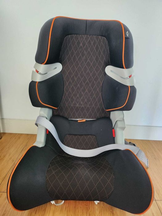 Vendo cadeira auto da marca Mini para todas as idades