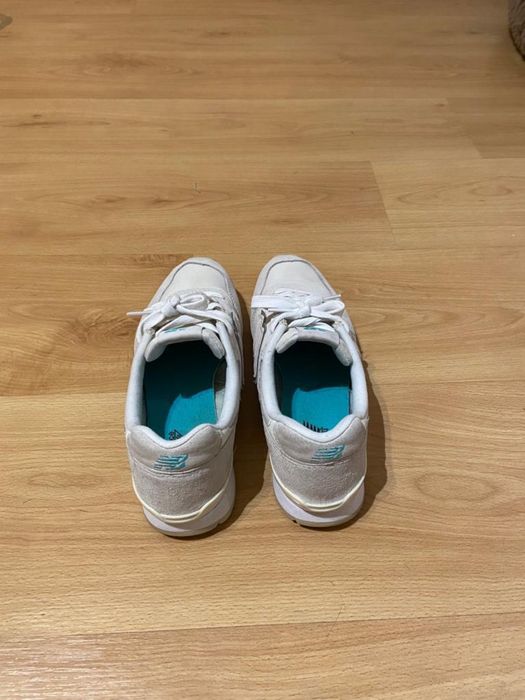New Balance 996