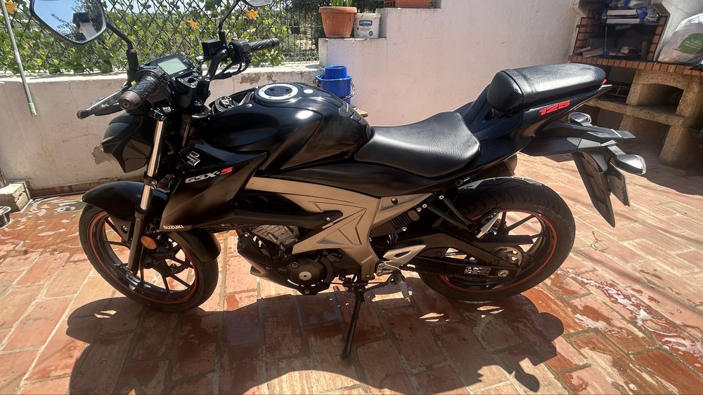 GSX-s 125 negociavel