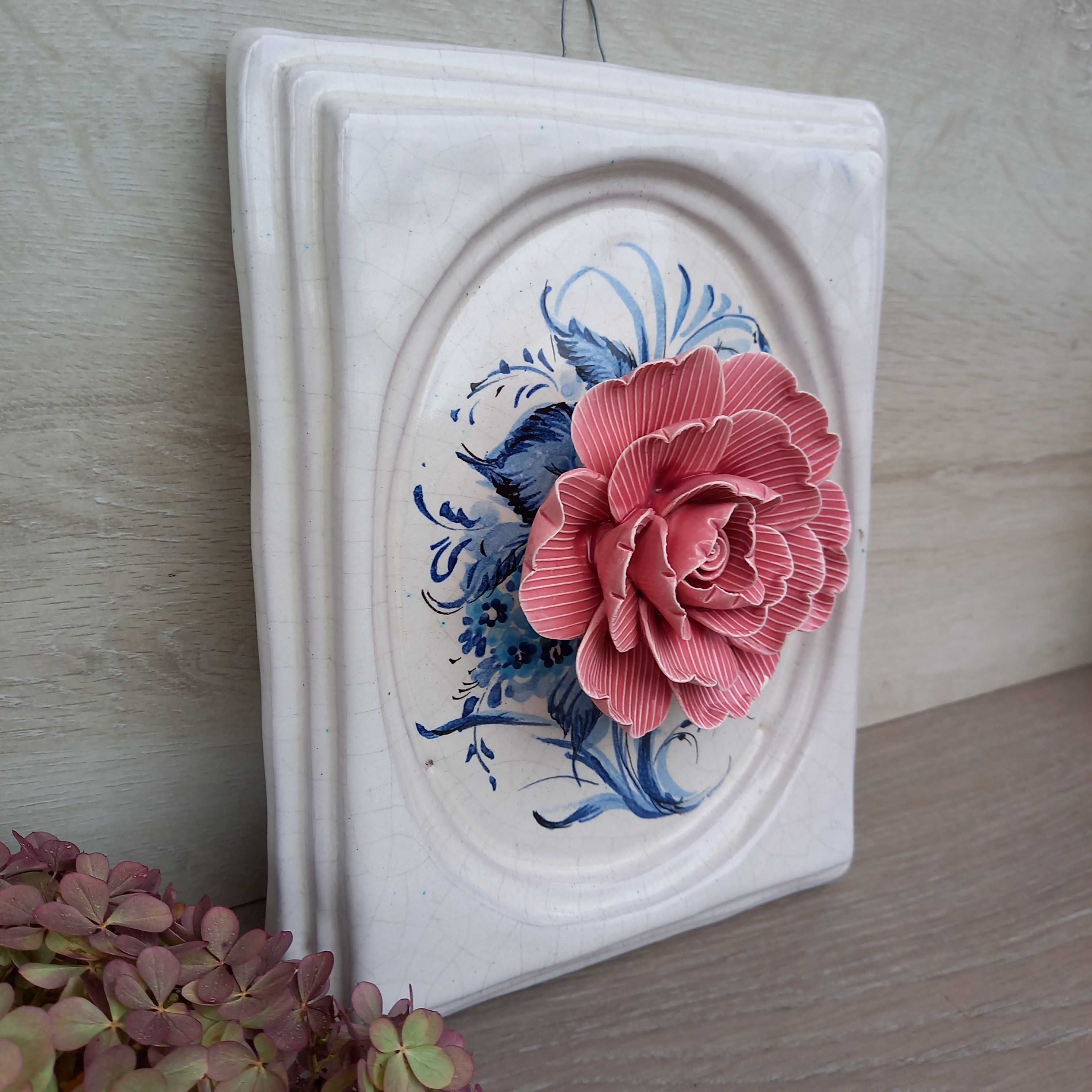 Dekoracyjny ceramiczny kafel kwiat róża