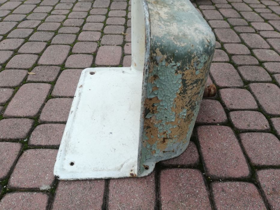 Zlew żeliwny stara umywalka