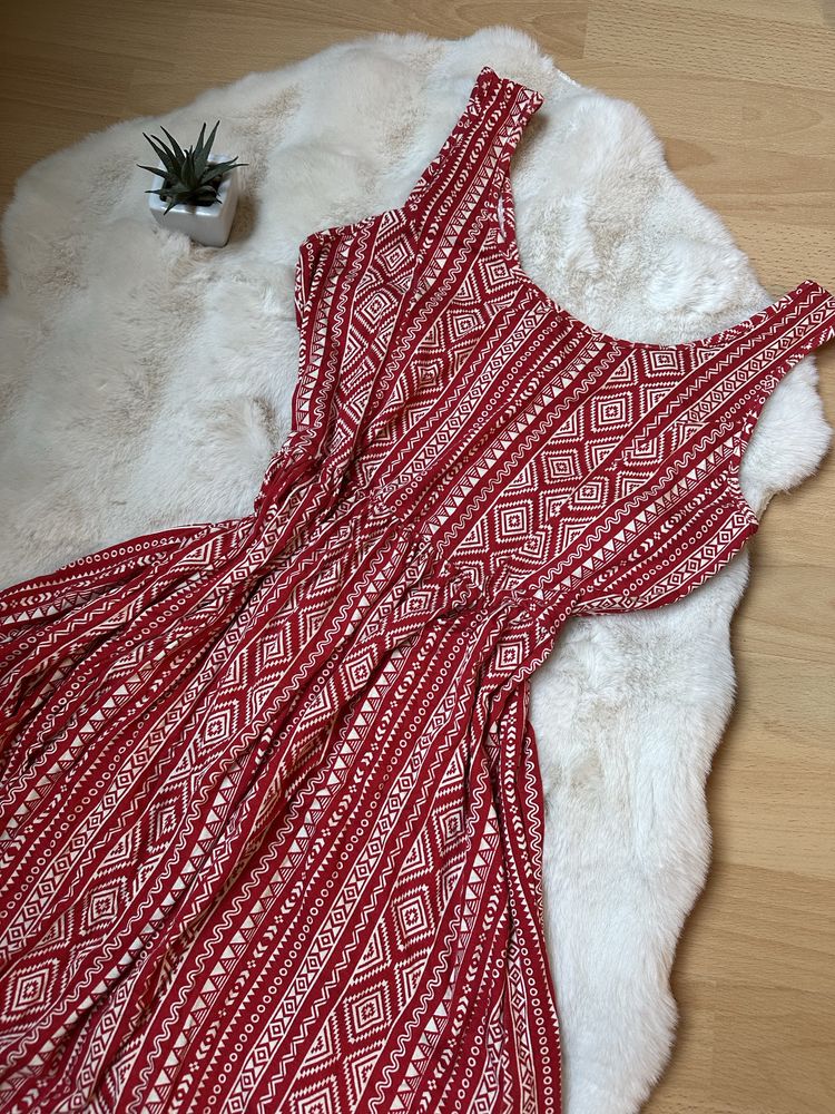 Letnia sukienka na ramiaczkach M