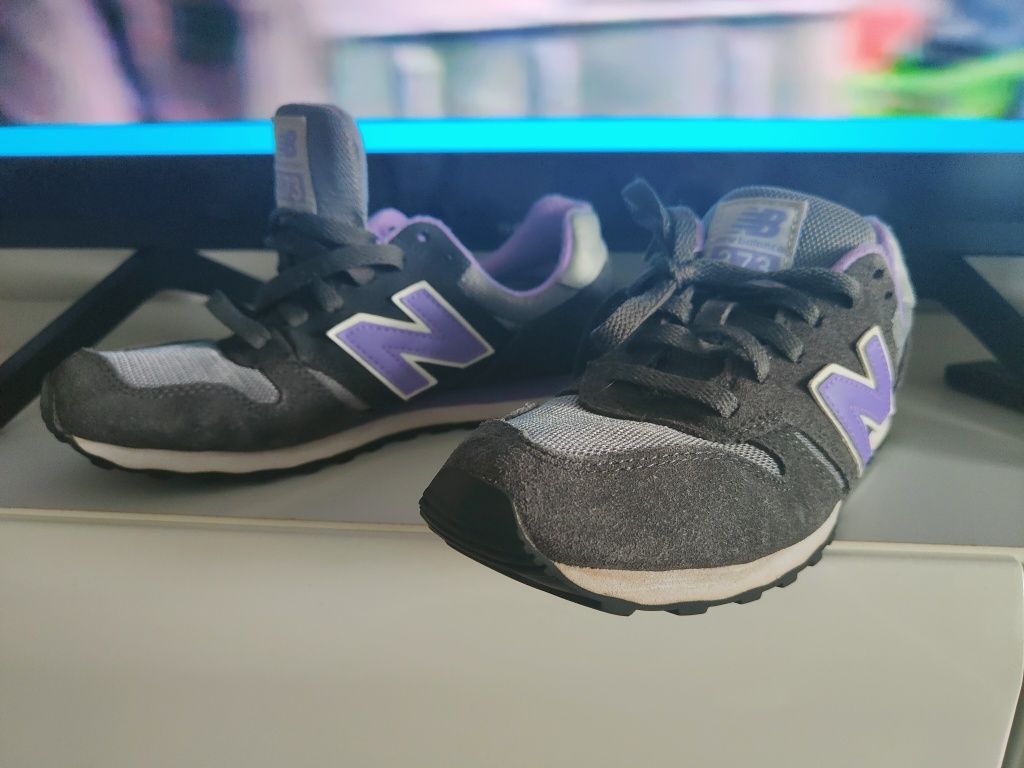 Buty sportowe new balance 37.5