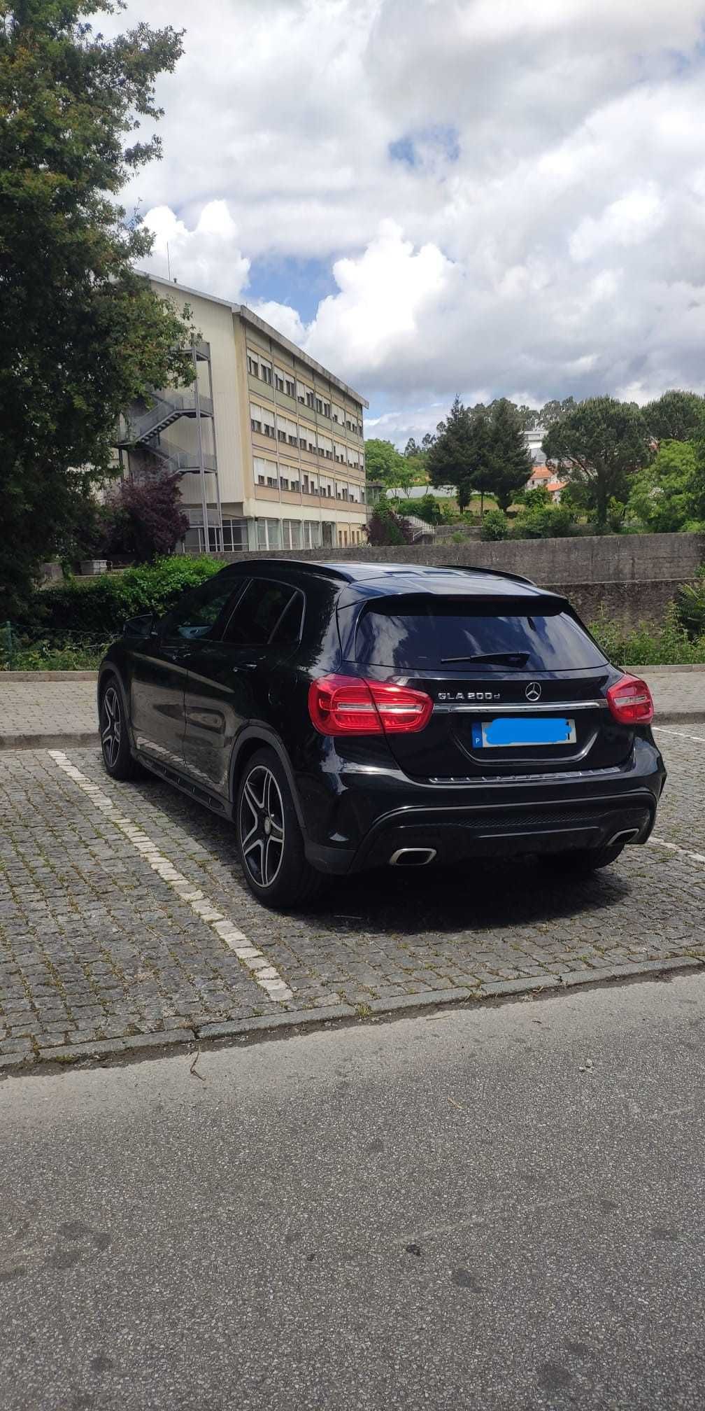 Mercedes-Benz GLA 200 d AMG Line