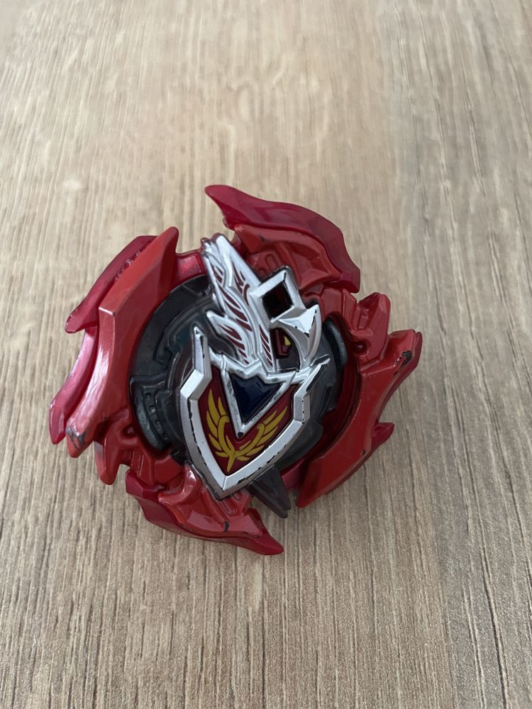 Beyblade Бейблейд